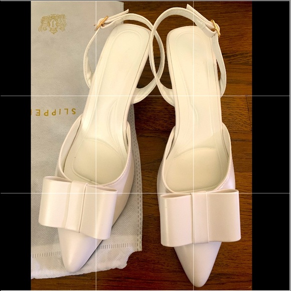 🆕 Bow-Embellished Slingback Textured-Leather Flats White - Picture 1 of 5